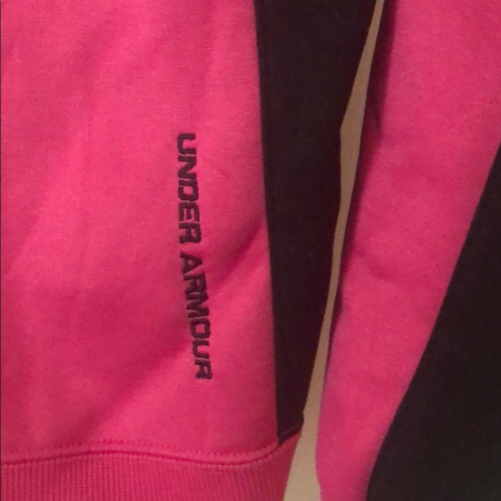 Under Amour sweatshirt